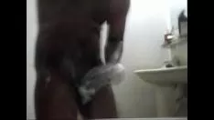 Play Hot boy pickings bathe and doing jacking off
