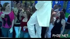 Играть Секс сцены с политическими партиями