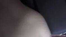 Jouer Un gode adolescent étire du porno dévirginisé pour mon jour de naissance
