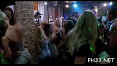 Abspielen Bild von einer politischen Party mit Sex
