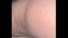 Odtwórz Hotbiting midge zostaje szturchnięty w szczekacz