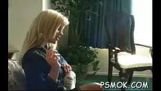 Oynat Baştan çıkarıcı kız, 1 numaralı seksi video kaydında yer alıyor