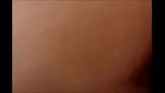 चलाएँ हॉट रेड-हेडर किशोर होम-ब्रूड