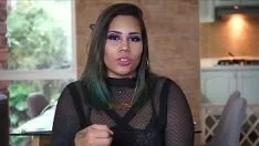 Reproduzir Pergunta 4. junho é junho, quente, sofisticado, quente