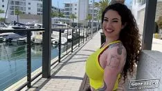 Play Gotoccupied woof up arabianelle raphael's ass