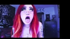 Afspelen Emo cam missy met een mooie kont