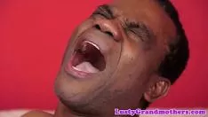 চালান উল্কি আঁকা চিত্রকর জাতিগতভাবে fucked