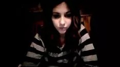 Reproduzir Agradável espanhol morena na webcam - Growupwebushers.com