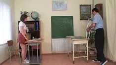 播放 他简直就是一头老猪