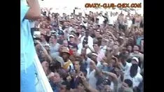 تشغيل قم برحلة إلى إصبع القدم الرائع واستثمر خارج الأبواب