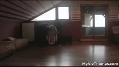 Oynat Şaşırtıcı brunet onu izlerken simüle