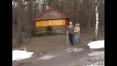 Redare Y. concubină este voința de a se supune la vechiul sashay până la pizda ei udă