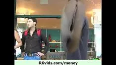 Reproduzir Pague uma ninharia por sexo expresso 12