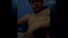 播放 拉尔夫变得过度节制