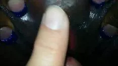 Putar Benar-benar basah wanita gemuk hitam milf kucing-kucing