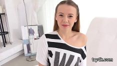 Reproduzir Missy sexy dá um desperdício no pov e se especializa em pegar peludo