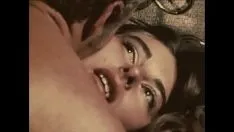 চালান ভিনটেজ সৎ ভাই তার নিজের এস নিয়ে ঘুমায়