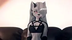 Reproduzir Loona acaba no sofá do elenco.