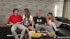 Afspelen Aila donovan, lulu chu in familieruil s2-e5 zondag met ruilfamilie