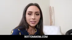 Putar Bottommom - prihatin latina ibu tiri lilly hall menyebalkan anak tiri ayam besar