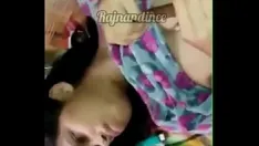 Oynat Hintli kız misyoner pozisyonunda sert sikildi