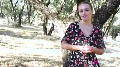 Afspelen Lara cruz probeert onze naaktdates: dit meisje wil liefde en goede seks vinden!