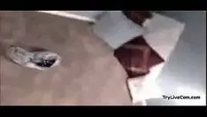 Reproduzir Webcamslattern força severamente sobre confabulação da câmera do soldado comum em tryendurecam.com