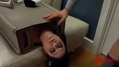 Afspelen Vernederde sub geramd door de lul van haar heer