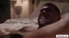 Reproducir Transexual a pelo golpeando en lencería: la aventura latina de Jessy Dubai