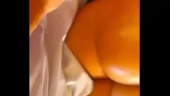 Играть Смотрите, как Таня, бывшая девушка с намазанной маслом большой задницей, жестко трахается в этом жестком порно от первого лица