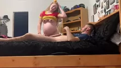 再生 ハロウィンフェラ: ブロンドの妻がイマラチオして旦那に喉奥まで射精させる