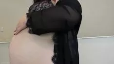 Reproducir Layla vore y malhumorada panza - zasimulates.com