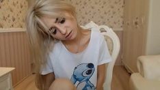 Redare blond fierbinte y. masturbație separată 1