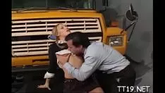 تشغيل قطة كيتي هزمت وأرقام فاني